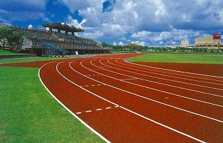 写真：北谷公園陸上競技場